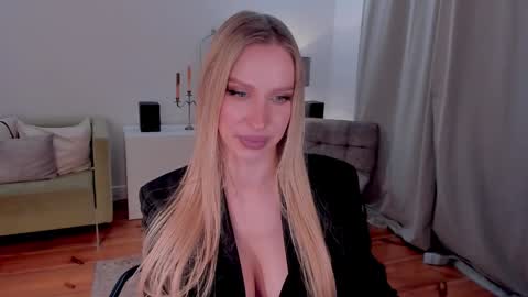 Eva online show from January 14, 2025, 3:43 am