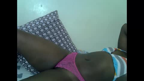 LILIAN online show from December 17, 2025, 1:11 am