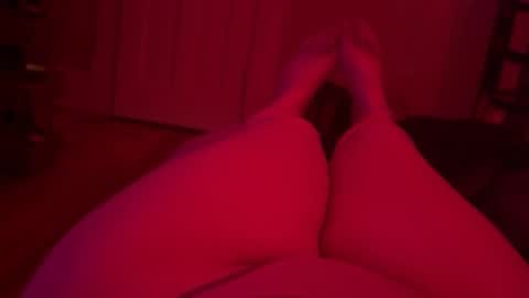 prettymask_ online show from December 21, 2025, 5:25 am