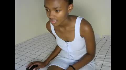 Snapshot of prettyquiny254 chatting on September 27, 2025, 9:53 pm prettyquiny254 online show from September 27, 2025, 9:53 pm
