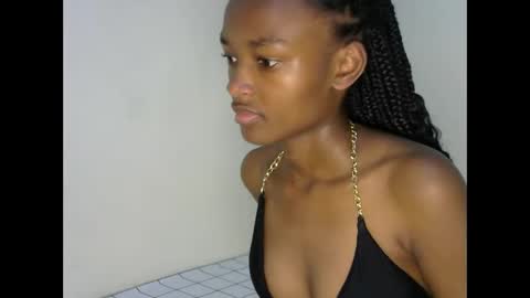 Snapshot of prettyquiny254 chatting on October 1, 2025, 10:38 pm prettyquiny254 online show from October 1, 2025, 10:38 pm