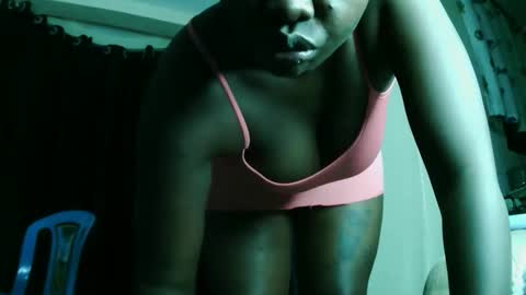 Snapshot of prettyreen chatting on May 22, 2026, 9:53 pm prettyreen online show from May 22, 2026, 9:53 pm