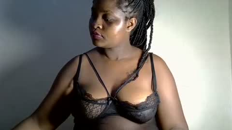Snapshot of prettyriss chatting on May 13, 2026, 7:22 pm prettyriss online show from May 13, 2026, 7:22 pm