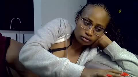 Snapshot of prettysmallsquiter chatting on April 26, 2026, 2:09 am apple online show from April 26, 2026, 2:09 am