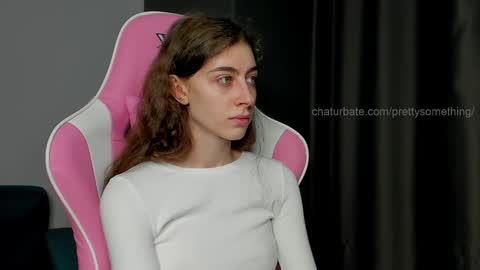 Sophie  next stream will be at Monday  i will wait you guys  online show from February 18, 2025, 4:16 pm