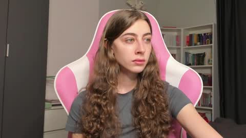 Snapshot of prettysomething chatting on May 16, 2026, 5:37 am Sophie next stream will be at Monday i will wait you guys online show from May 16, 2026, 5:37 am