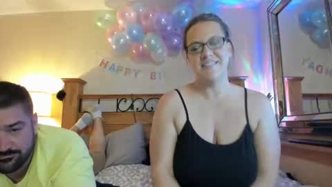 prettystarmn online show from May 28, 2026, 3:59 am