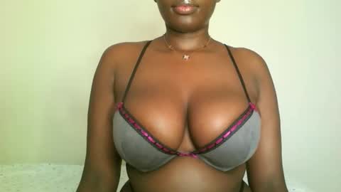 prettyvishy online show from April 19, 2026, 7:07 am