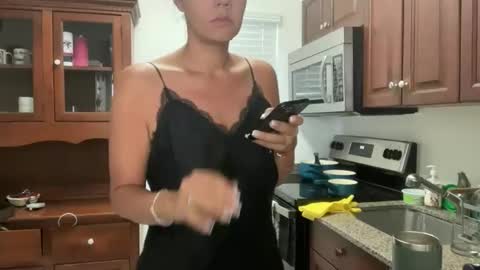 Snapshot of prettyyykittyyy22 chatting on November 3, 2025, 2:18 pm prettyyykittyyy22 online show from November 3, 2025, 2:18 pm