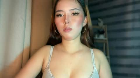 Snapshot of pricelessbeautyxxx chatting on August 7, 2026, 4:58 am TINA online show from August 7, 2026, 4:58 am