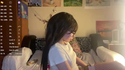 Amelia online show from May 21, 2026, 10:33 am