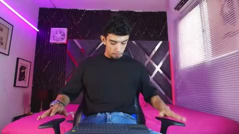 prince_arthur77 online show from July 28, 2026, 1:32 pm