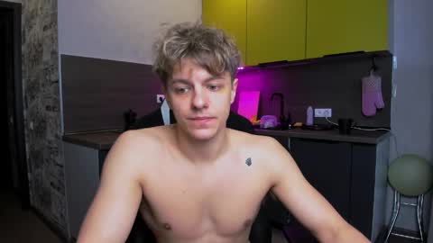 Snapshot of prince_nik chatting on June 3, 2026, 10:07 am prince online show from June 3, 2026, 10:07 am