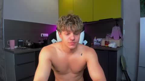 Snapshot of prince_nik chatting on July 2, 2026, 9:15 am prince online show from July 2, 2026, 9:15 am