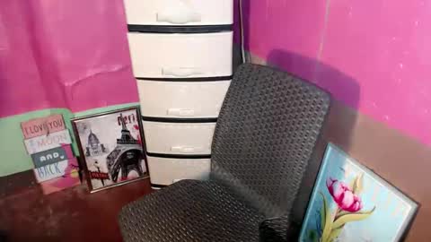 prince_valx online show from March 7, 2025, 6:54 pm