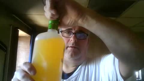 johnny online show from October 3, 2025, 5:10 pm