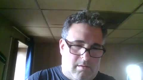 johnny online show from October 24, 2025, 5:09 pm