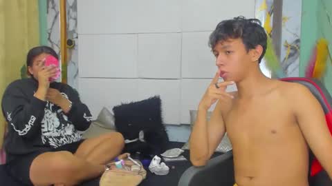 PrincesANDdark online show from January 6, 2026, 2:21 pm