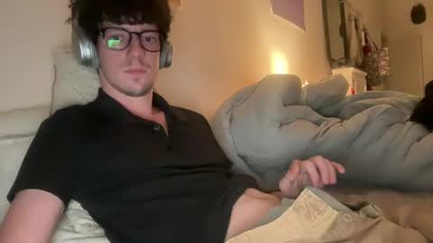 Peaches online show from September 15, 2025, 1:49 am