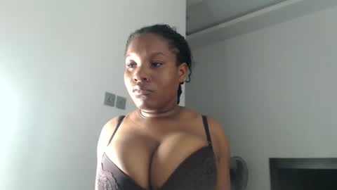 Karina online show from April 6, 2026, 7:15 pm