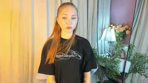 Lily online show from July 22, 2026, 1:08 am