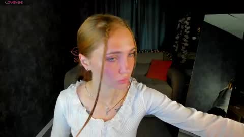 Lily online show from July 27, 2026, 1:12 am