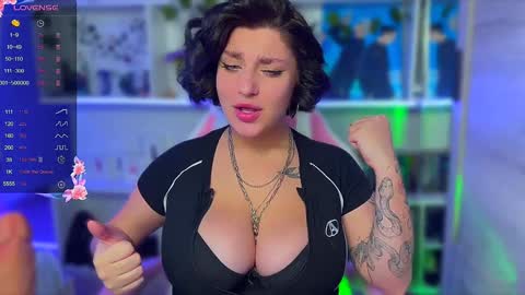 Lina online show from December 23, 2024, 11:39 pm