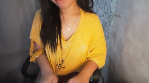 Snapshot of princess_marry chatting on March 28, 2026, 1:05 am IM MARRY LOOKING SERIOUS IM NEW HERE AND HOPE RESPECT ME online show from March 28, 2026, 1:05 am