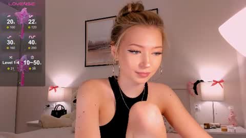 Snapshot of princess_nier chatting on June 19, 2026, 7:50 pm Princess Diana online show from June 19, 2026, 7:50 pm