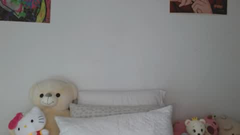 Snapshot of princess_ofyourdreams chatting on March 16, 2026, 6:23 pm Sophie online show from March 16, 2026, 6:23 pm