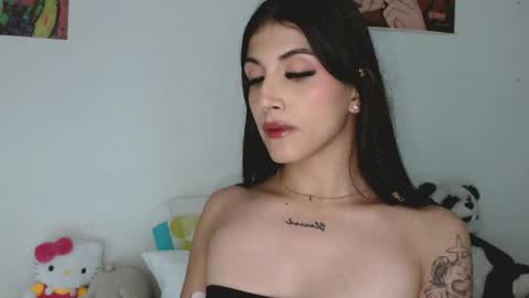 Snapshot of princess_ofyourdreams chatting on April 21, 2026, 2:04 am Sophie online show from April 21, 2026, 2:04 am