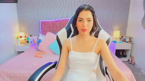 princess_skinny18 online show from June 20, 2026, 9:17 pm