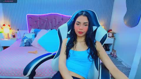 princess_skinny18 online show from June 21, 2026, 10:34 pm