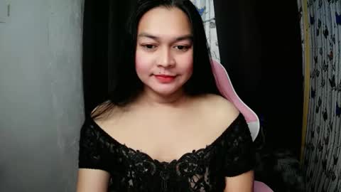 Snapshot of princessaimi69 chatting on May 1, 2026, 11:42 pm Aimi online show from May 1, 2026, 11:42 pm