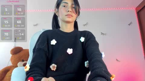 princessluna_14 online show from September 20, 2025, 8:43 pm