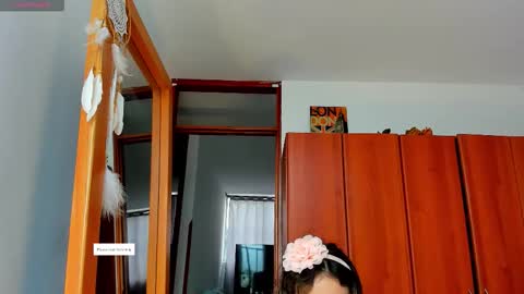 Snapshot of princessmariana25 chatting on March 27, 2026, 5:34 pm princessmariana25 online show from March 27, 2026, 5:34 pm
