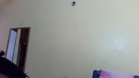 Snapshot of princessmiles2 chatting on September 15, 2025, 12:10 am phelly online show from September 15, 2025, 12:10 am