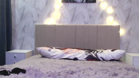 18 y.o online show from December 19, 2024, 6:34 pm