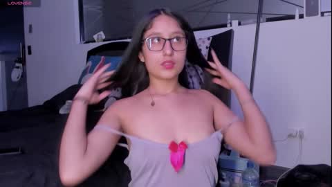 Valentina online show from March 5, 2026, 10:17 pm