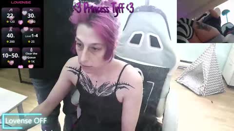 Snapshot of princesstyff chatting on March 15, 2026, 7:53 pm Tyff et Blast online show from March 15, 2026, 7:53 pm