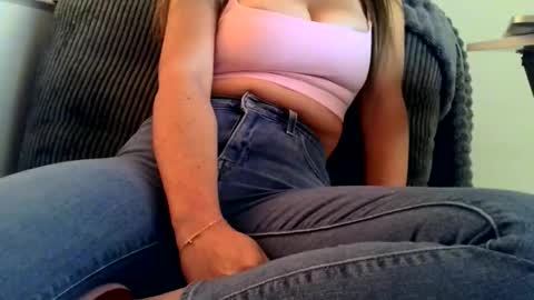 princesstits online show from March 1, 2026, 10:17 am