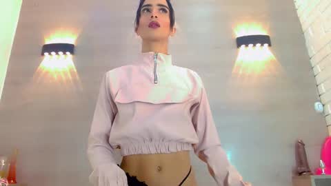 priscilarainbow online show from October 14, 2025, 4:13 am