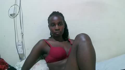 Snapshot of pritty_amber chatting on March 16, 2026, 6:45 pm pritty_amber online show from March 16, 2026, 6:45 pm