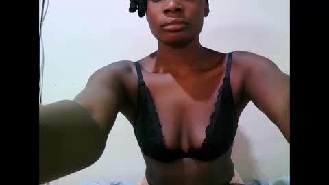 Snapshot of pritty_amber chatting on April 4, 2026, 6:33 am pritty_amber online show from April 4, 2026, 6:33 am