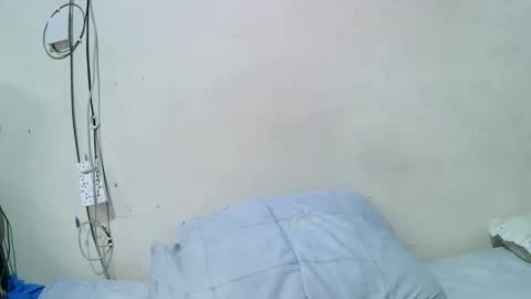 Snapshot of pritty_amber chatting on April 14, 2026, 12:22 pm pritty_amber online show from April 14, 2026, 12:22 pm