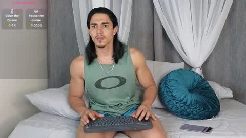 Snapshot of privilegewc chatting on April 7, 2026, 1:50 am privilegewc online show from April 7, 2026, 1:50 am