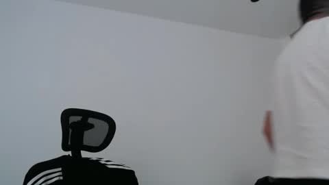 Professional manBD online show from November 29, 2025, 1:58 pm