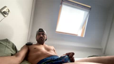 Dutchieeeee8 online show from May 24, 2026, 5:34 am