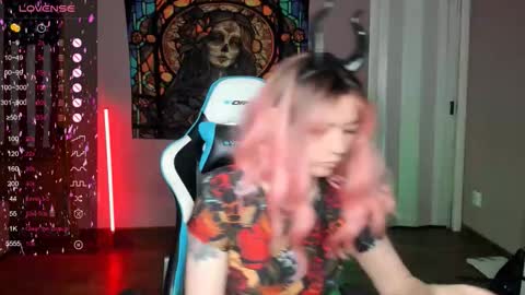 Di online show from November 11, 2025, 2:00 am