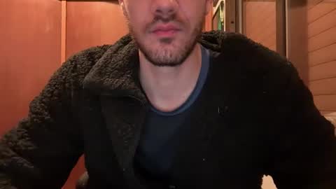 Snapshot of protonsaurio chatting on March 7, 2026, 12:18 am protonsaurio online show from March 7, 2026, 12:18 am